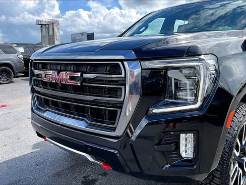 Used 2024 GMC Yukon AT4 w/ AT4 Premium Package AWD/4WD image 34