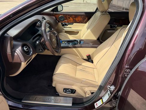 Used 2016 Jaguar XJ R-Sport image 12