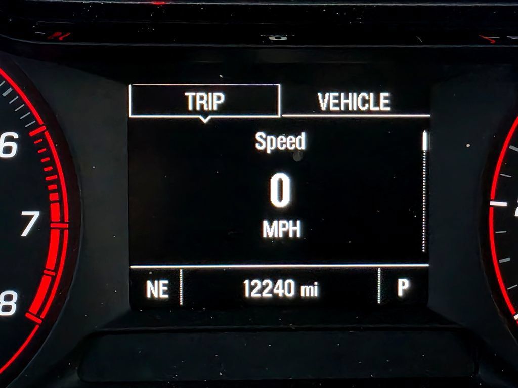 Used 2024 Chevrolet Trax RS w/ Driver Confidence Package FWD image 23