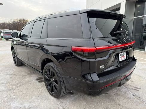 Used 2024 Lincoln Navigator Reserve image 5