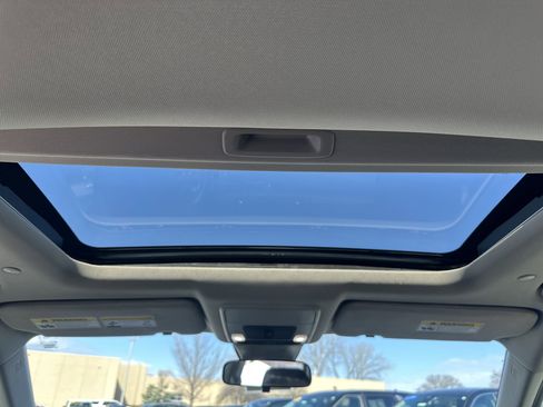 Used 2024 Honda CR-V EX image 17