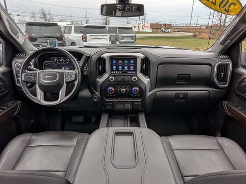 Certified 2022 GMC Sierra 1500 SLT w/ SLT Convenience Package image 10