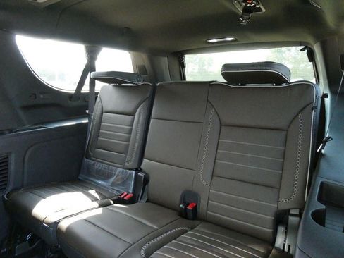 New 2026 GMC Yukon XL Denali Ultimate AWD/4WD image 15