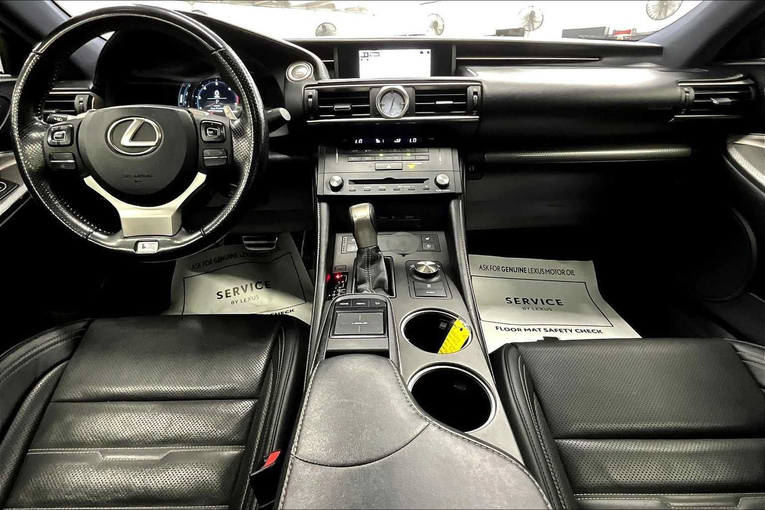 Used 2016 Lexus RC 200t RWD image 13