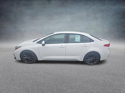 Used 2025 Toyota Corolla SE FWD image 5
