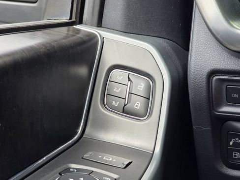 Used 2022 Ford F150 Lariat AWD/4WD image 17