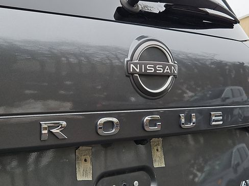 Certified 2023 Nissan Rogue S image 29