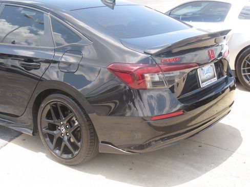 Used 2025 Honda Civic Sport image 13