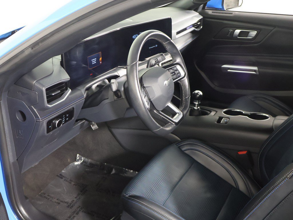 Used 2025 Ford Mustang GT Premium w/ California Special Package RWD image 27