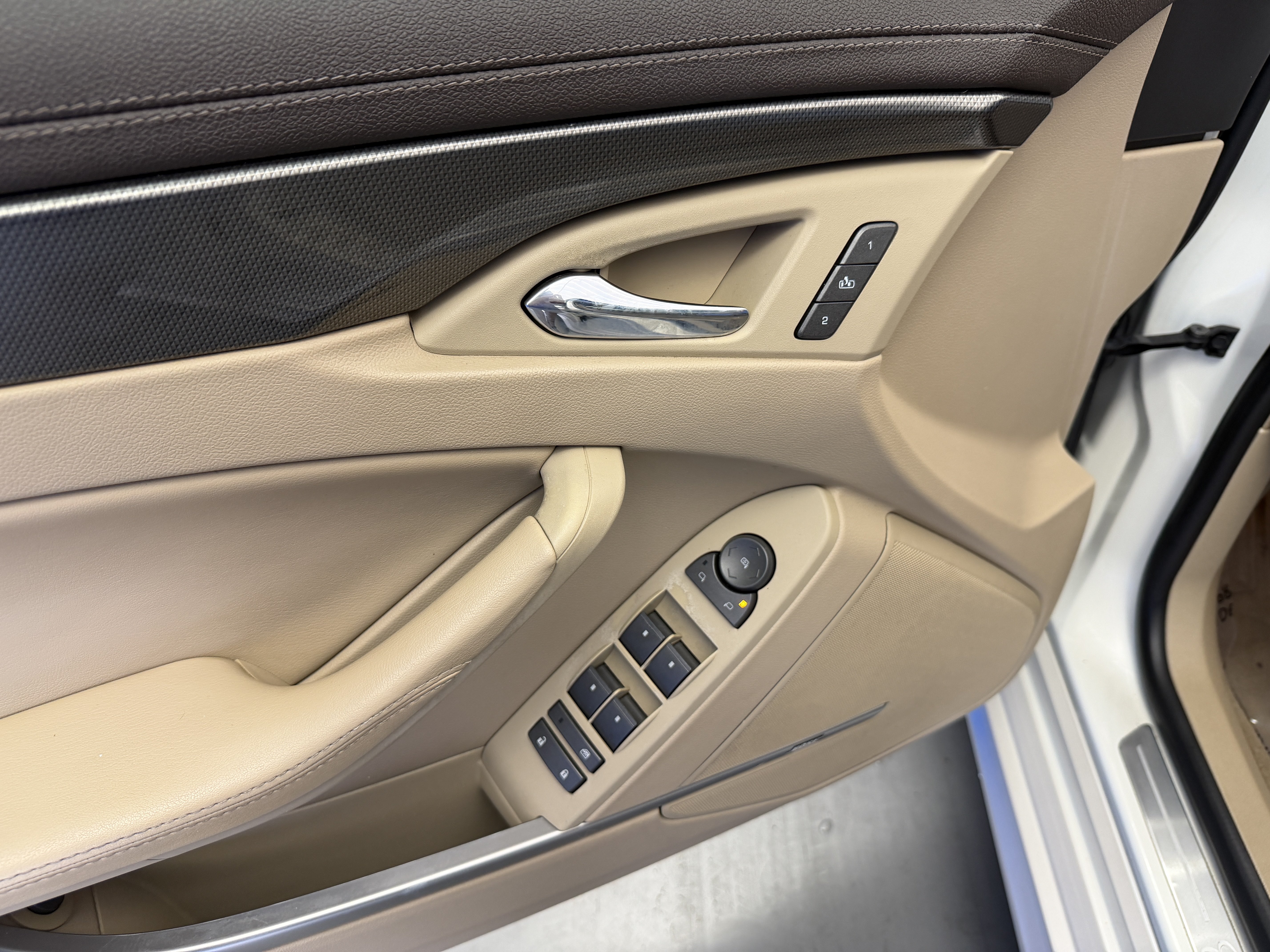 Used 2010 Cadillac CTS Performance RWD image 10