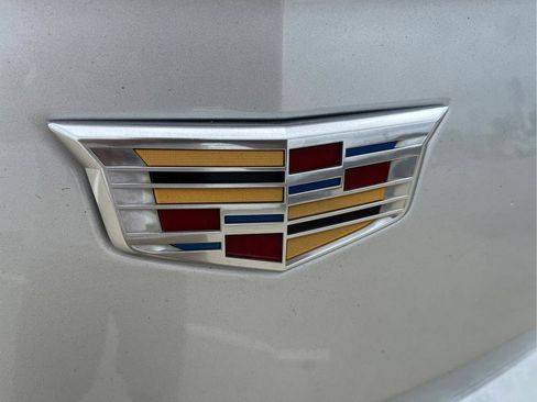 Used 2019 Cadillac XTS Luxury image 13