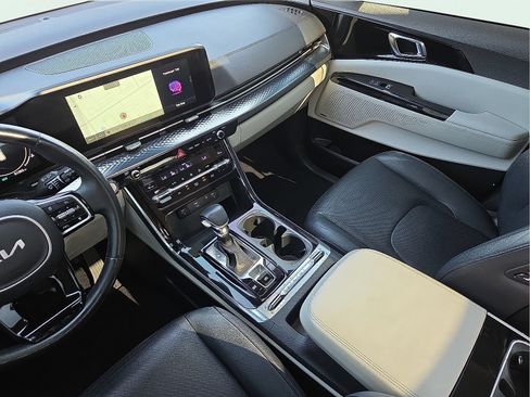 Used 2022 Kia Carnival SX Prestige FWD image 12