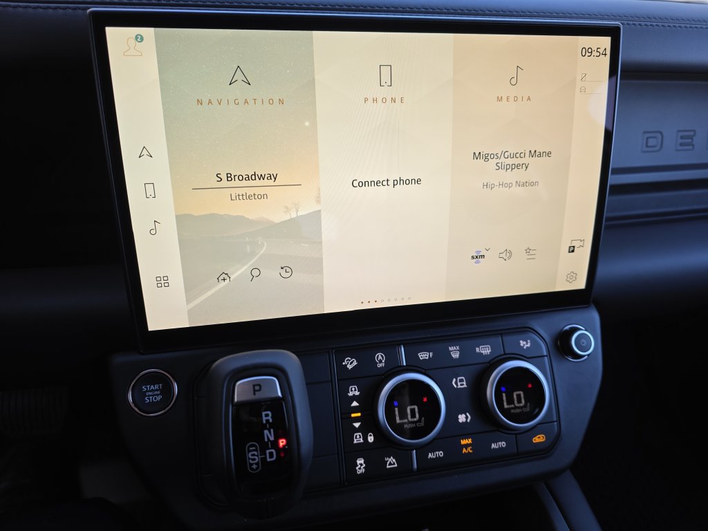 New 2026 Land Rover Defender 110 X-Dynamic SE AWD/4WD image 15