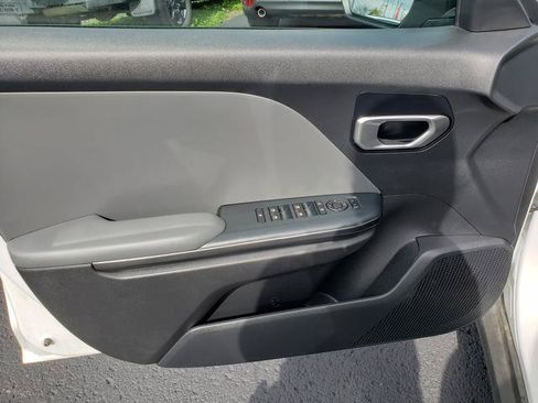 Certified 2025 Kia K4 FWD image 12