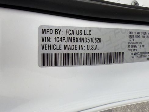 Used 2022 Jeep Cherokee Trailhawk w/ Sun, Sound & Nav Group AWD/4WD image 23