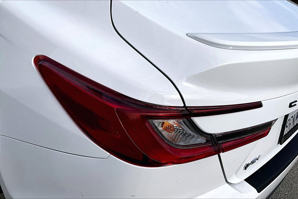 Used 2025 Toyota Camry SE FWD image 23