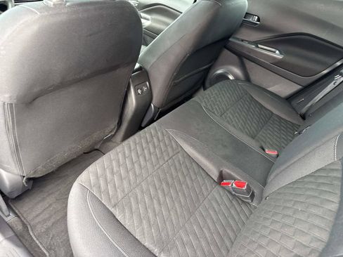 Used 2023 Nissan Kicks SV image 14