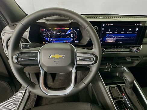 Used 2025 Chevrolet Colorado W/T w/ WT Convenience Package II image 11