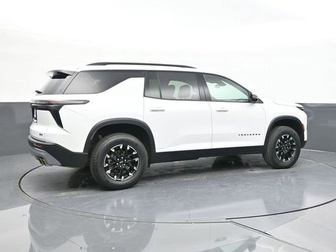 Used 2024 Chevrolet Traverse Z71 image 15