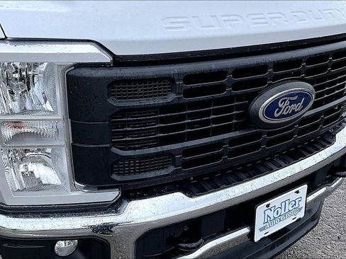 Certified 2023 Ford F250 XL w/ XL Chrome Package AWD/4WD image 29