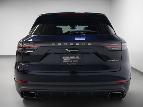 Certified 2019 Porsche Cayenne E-Hybrid AWD/4WD image 11