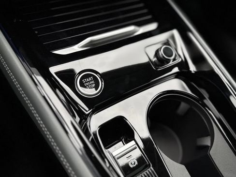 New 2026 Audi Q3 quattro 2.0T AWD/4WD image 27