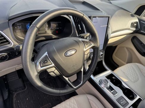 Used 2024 Ford Edge Titanium w/ Equipment Group 301A AWD/4WD image 8