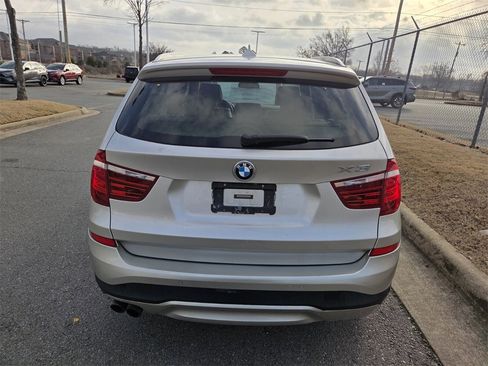 Used 2017 BMW X3 xDrive28i image 7