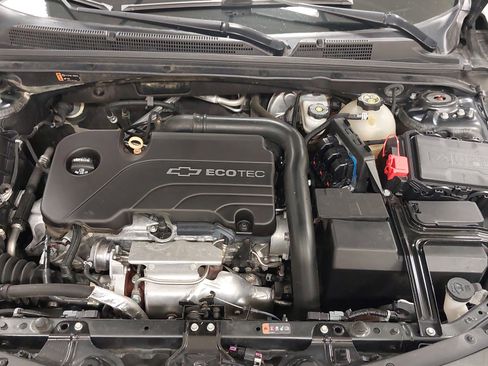 Used 2017 Chevrolet Malibu LT w/ Leather Package image 30