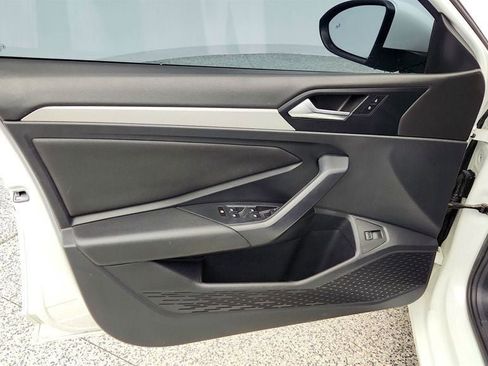 Used 2019 Volkswagen Jetta S w/ Driver Assistance Package FWD image 10