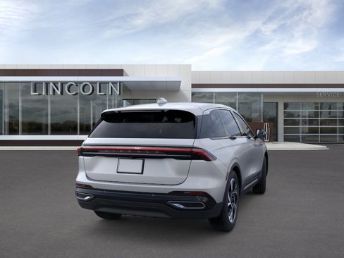 New 2026 Lincoln Nautilus Premier AWD/4WD image 8