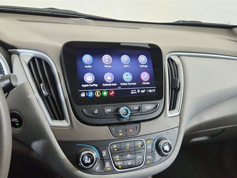 Used 2024 Chevrolet Malibu LT image 24