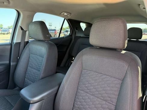 Used 2019 Chevrolet Equinox LT w/ Driver Convenience Package AWD/4WD image 13