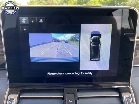 Used 2021 Lincoln Navigator Black Label w/ Cargo Convenience Package image 39