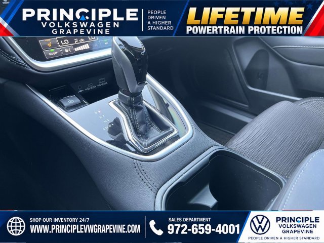 Used 2025 Subaru Outback Premium AWD/4WD image 21