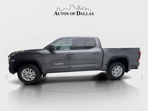 Used 2025 Toyota Tundra SR5 w/ SR5 Premium Package AWD/4WD image 5