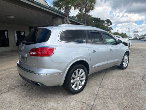 Used 2014 Buick Enclave Premium FWD image 3