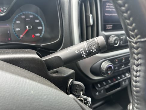 Used 2022 Chevrolet Colorado ZR2 AWD/4WD image 23