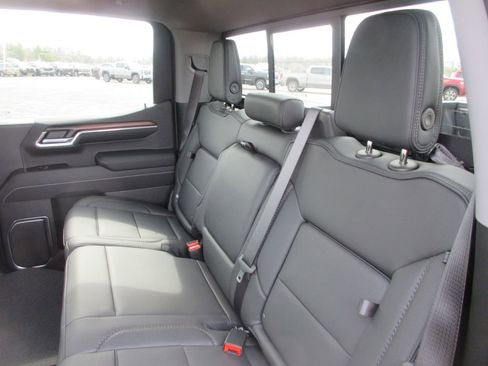New 2026 GMC Sierra 1500 Denali w/ Denali Reserve Package AWD/4WD image 14