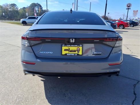 Used 2023 Honda Accord Sport image 3