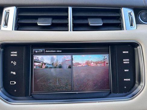 Used 2014 Land Rover Range Rover Sport HSE image 37