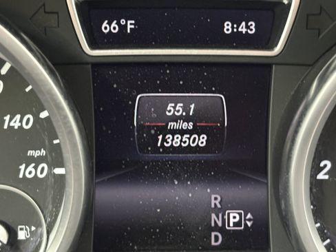 Used 2014 Mercedes-Benz ML 350 BlueTEC 4MATIC w/ Premium 1 Package image 38
