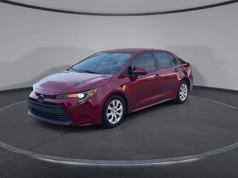 Used 2024 Toyota Corolla LE FWD image 4