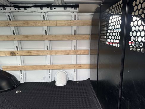 Used 2024 GMC Savana 2500 w/ Driver Convenience Package image 15