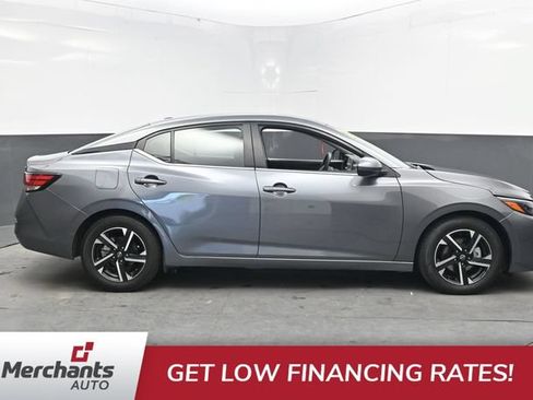 Used 2024 Nissan Sentra SV FWD image 9
