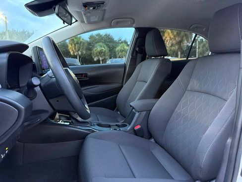 Used 2026 Toyota Corolla LE FWD image 6