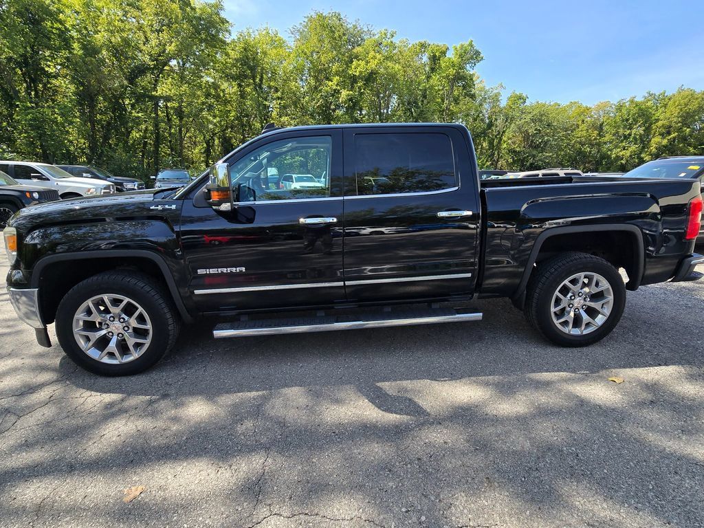 Used 2015 GMC Sierra 1500 SLT w/ SLT Crew Cab Value Package AWD/4WD image 3