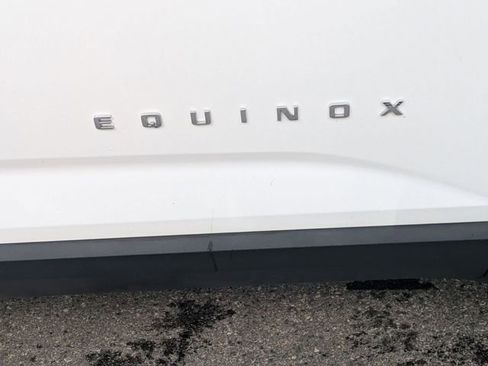 Used 2025 Chevrolet Equinox LT FWD image 10