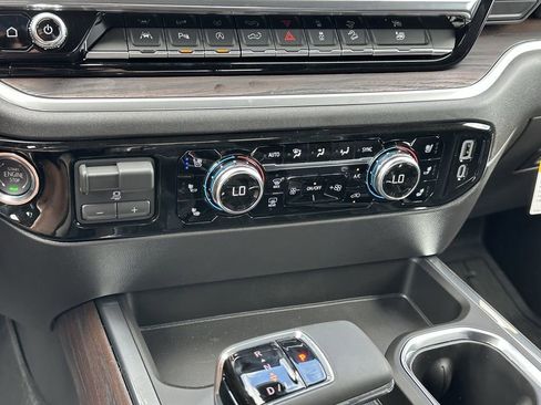 New 2026 GMC Sierra 1500 SLT w/ SLT Premium Plus Package AWD/4WD image 27