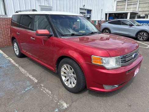 Used 2010 Ford Flex SEL image 3